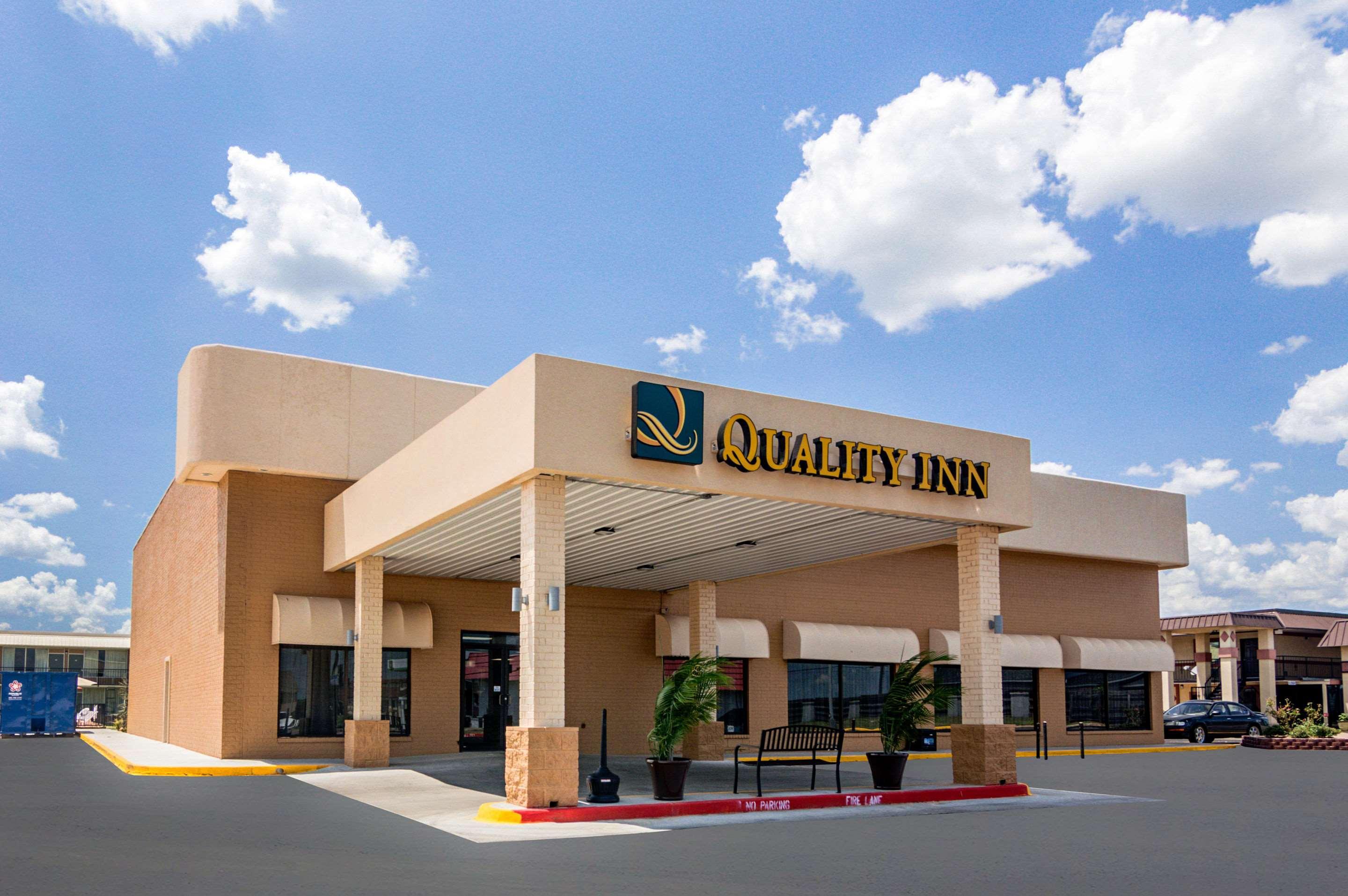 Quality Inn Shawnee I-40 Kültér fotó
