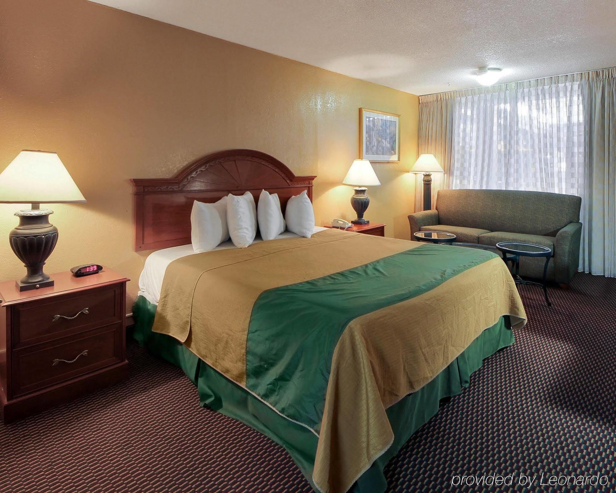 Quality Inn Shawnee I-40 Kültér fotó