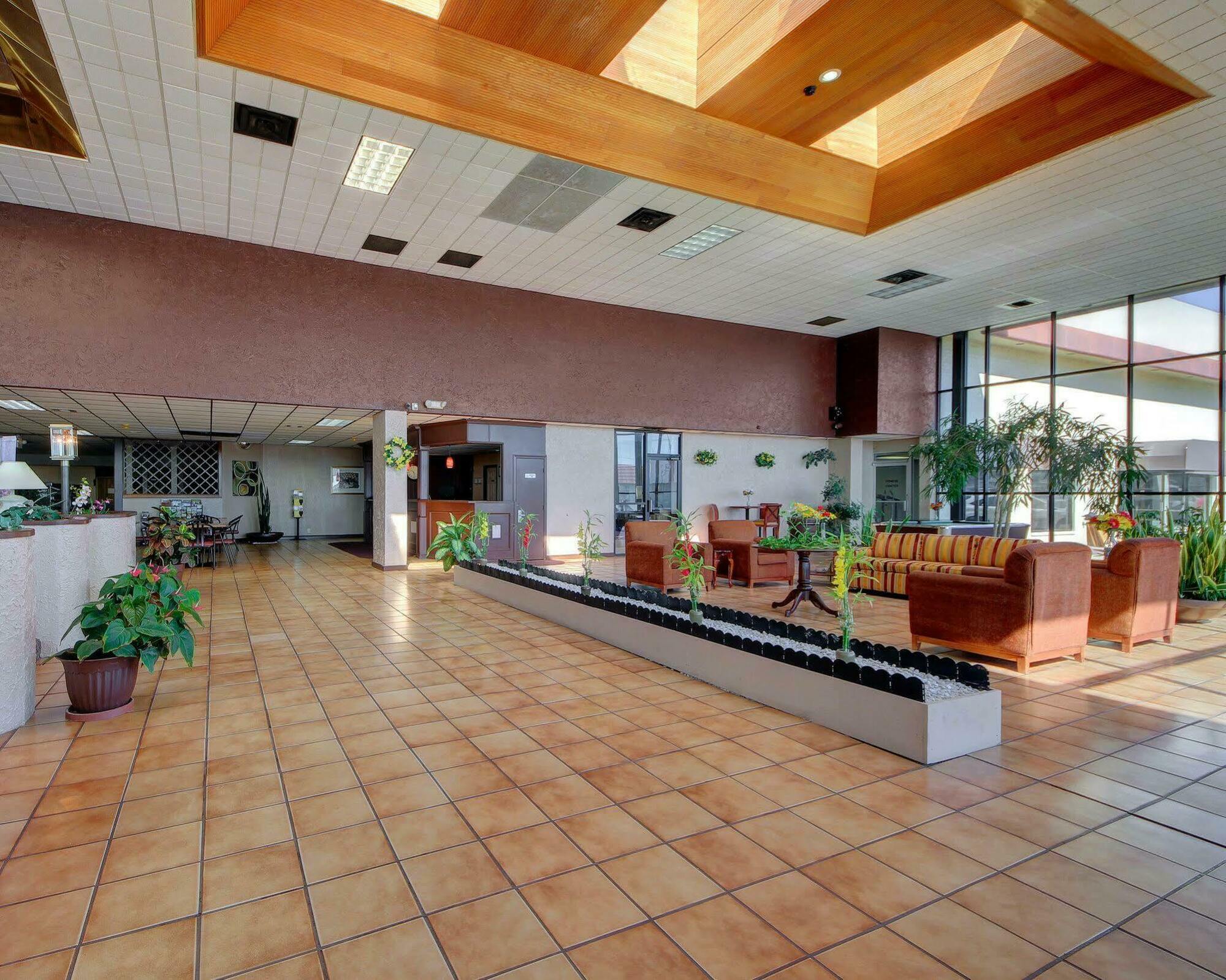 Quality Inn Shawnee I-40 Kültér fotó